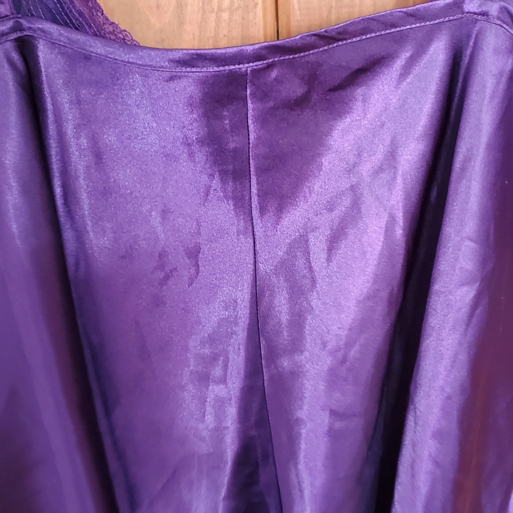 Purple satin cami - Picture 5 of 5